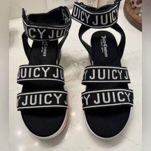 Juicy Couture Black and White Sandals Size 7.5